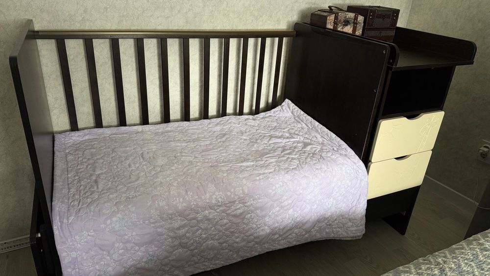 Продам манеж б/у