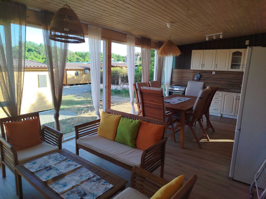 Бунгало под наем къмпинг Джой Арапя сезон 2026