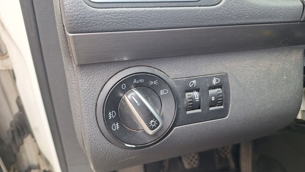 VW Touran 1.6TDI 105кс на части