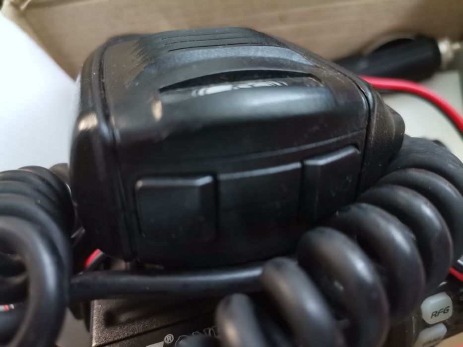 Statie auto cb crt one micuta cu antena