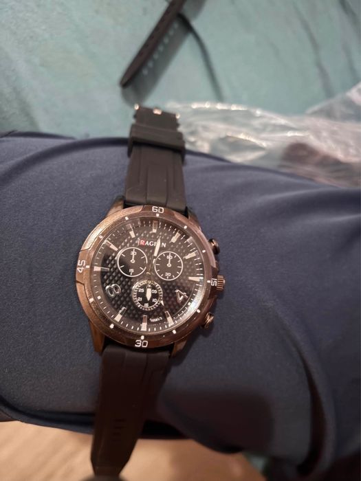 Часовници Rolex G-shok чисто нови варират от 35€ до 50€