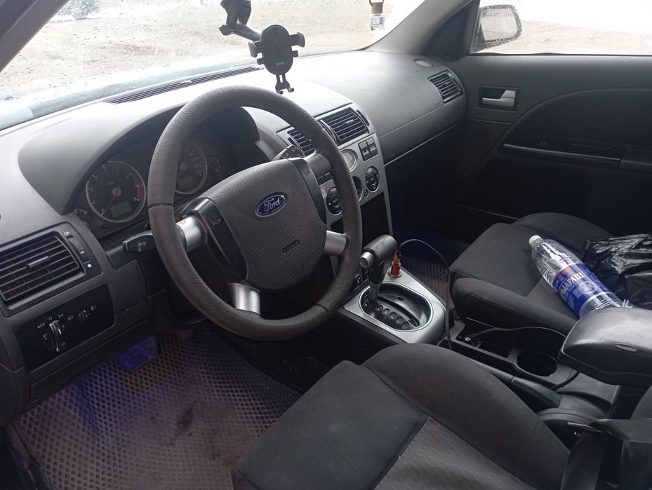 Срочно продам машину