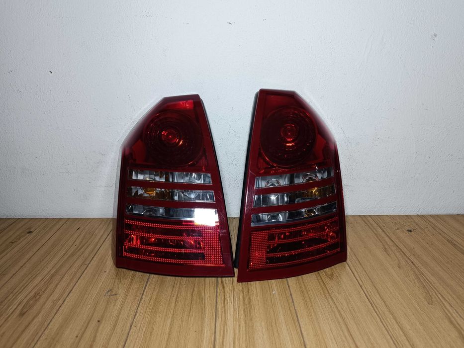 Фонари 2шт Chrysler 300c 04-11 SRT8 Крайслер Плафоны Стоп Сигналы Фары