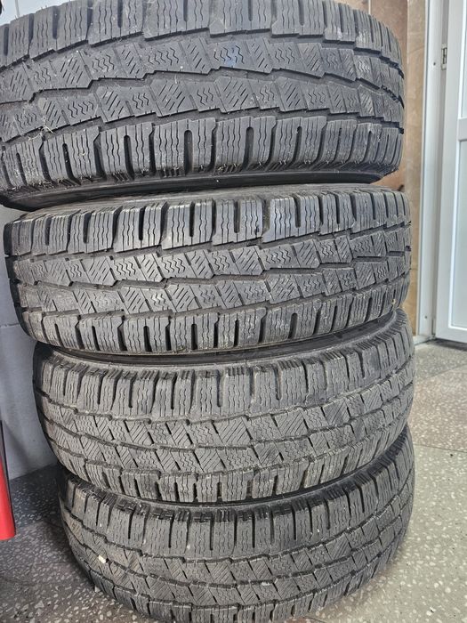 Vand 4 roti Michelin Agilis Mercedes