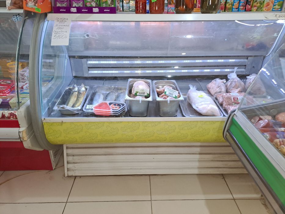 Продам ветринный холодильник