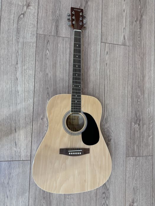 Акустическая гитара