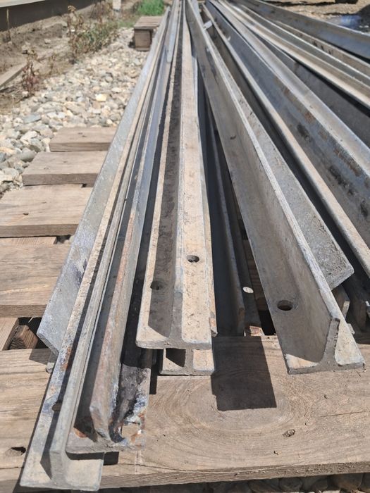 Stâlpi de gard galvanizati 3m