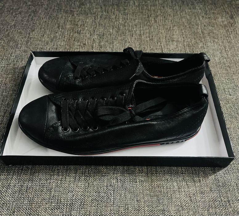 Продам туфли PRADA