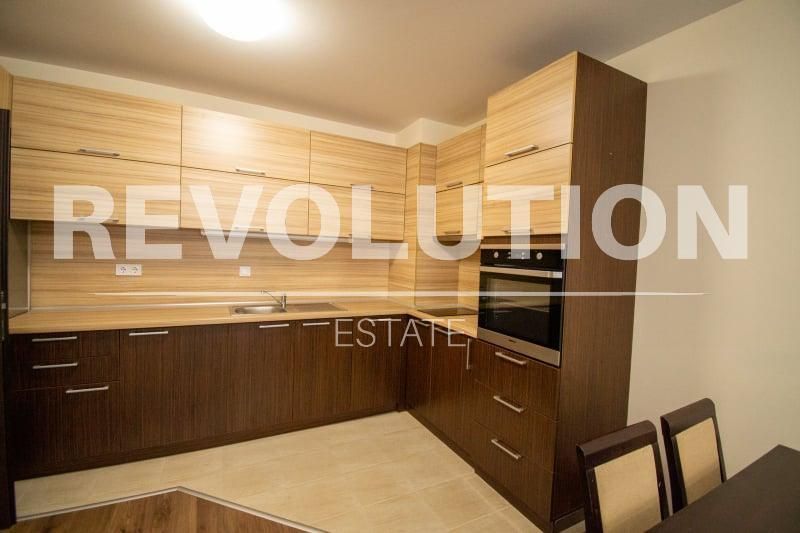 Дава се под наем Тристаен апартамент в София, Зона Б-5 - 88 кв.м за 847.62 € - Снимка #2