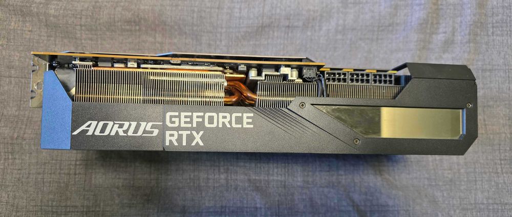 Gigabyte AORUS GeForce RTX 3080 XTREME 10GB – Перфектно състояние, Оригинална кутия