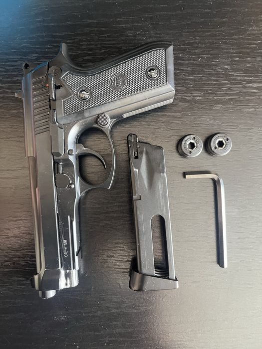 Replica Pistol Taurus PT92