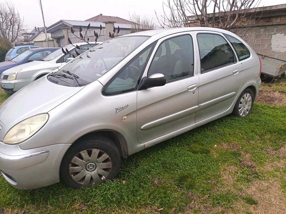 Citroen Xsara picasso
2005г. 1.6 HDI
2000лв.