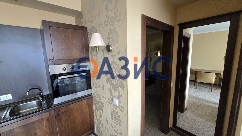 Продава се Двустаен апартамент в к.к. Слънчев бряг - 68 кв.м за 675 €/кв.м - Снимка #11