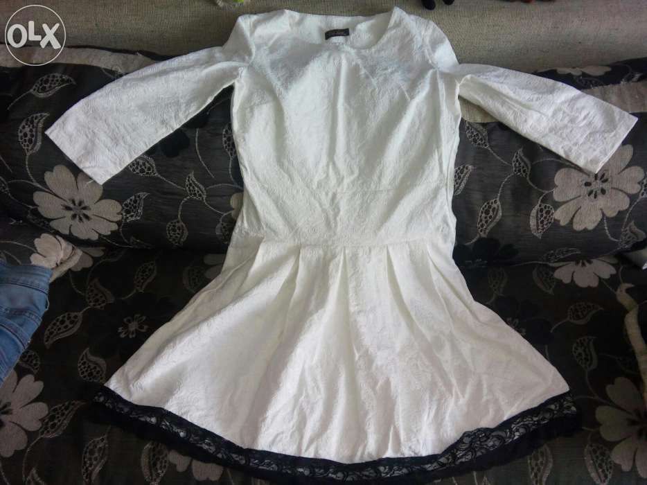 Продам платье белое