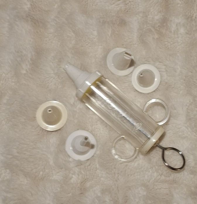 Форми за сладки и шприц