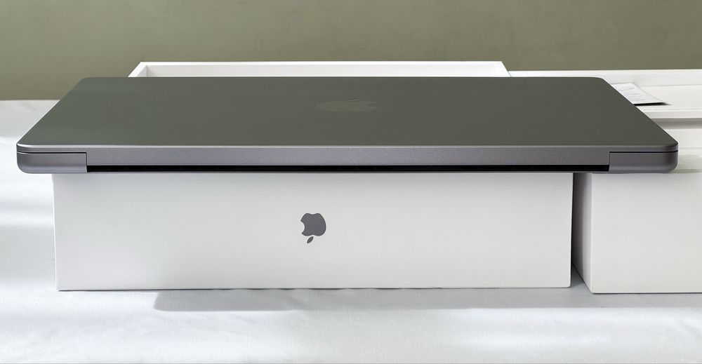 Macbook Pro 16 1m pro, 32 gb ram, 512 ssd