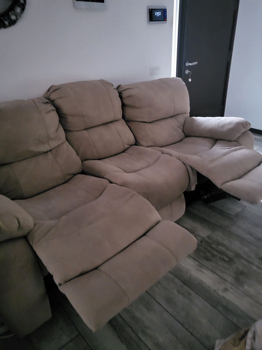 Canapea cu recliner manual