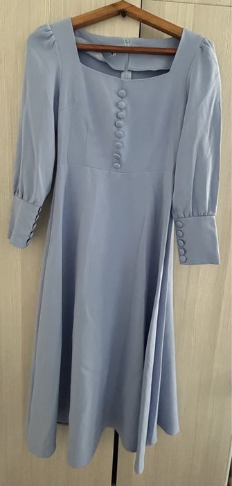 платье вечерние