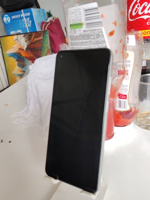 Продам телефон почти как новый