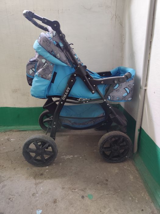 Продам коляску за 10 тыс