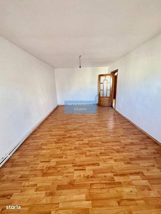Apartament 3 camere de vânzare – Decebal