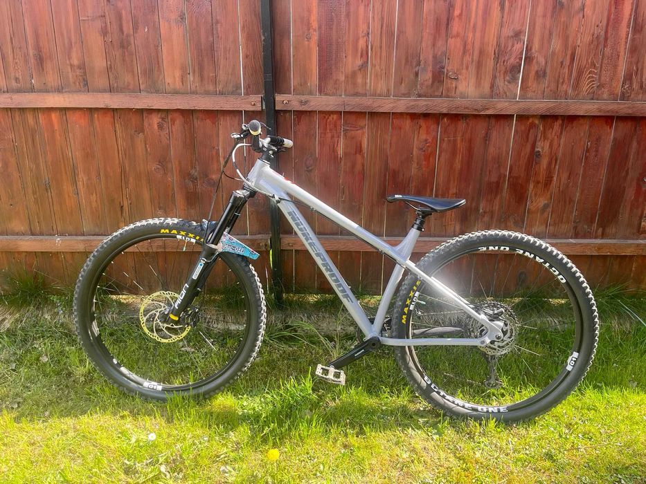 Bicicleta Nukeproof Scout