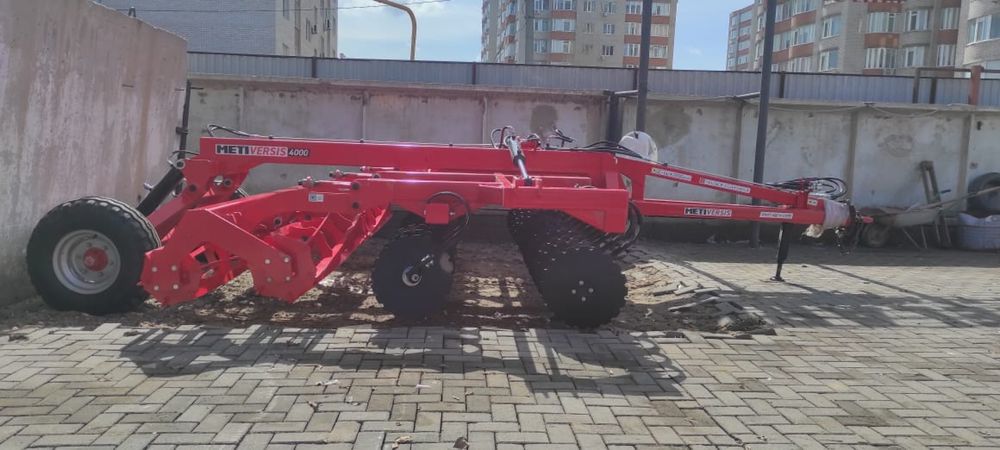 Продам трактор лущильник в Казахстане