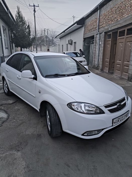 Chevrolet Gentra 3 pozitsiya