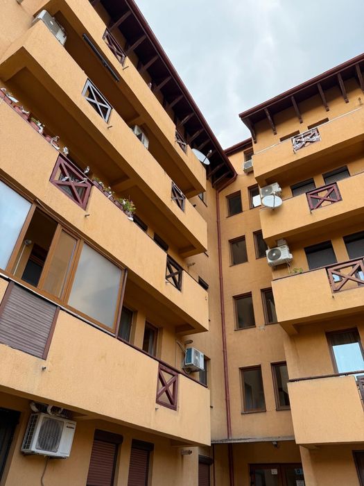 Inchiriez Ap. cu o camera decomandat