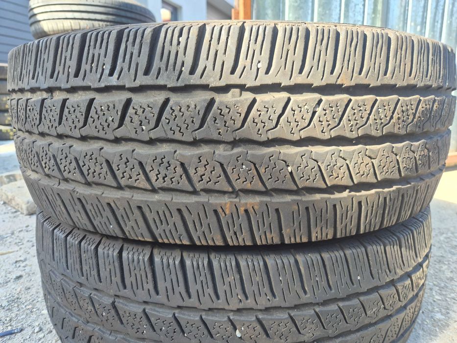 2 Anvelope de IARNA - 215/65/16C - Continental Van Winter - Stare F BUNA - DOT 2024 !