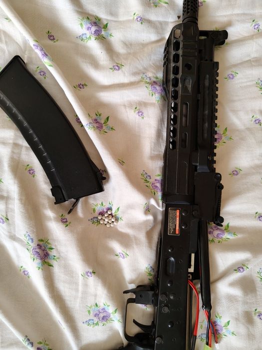 Mitralieră airsoft automată AK-105 SLR