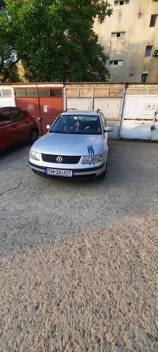 VOLKSWAGEN Passat 2000