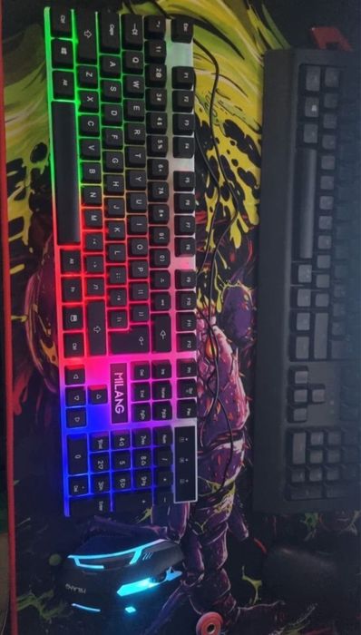 Vand Kit tastatura + mouse gaming RGB calculator pc desktop sistem