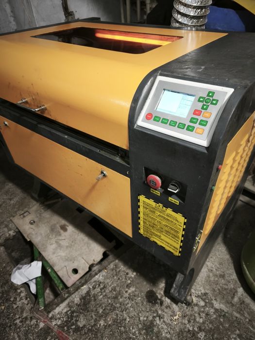 Лазерный станок CO2