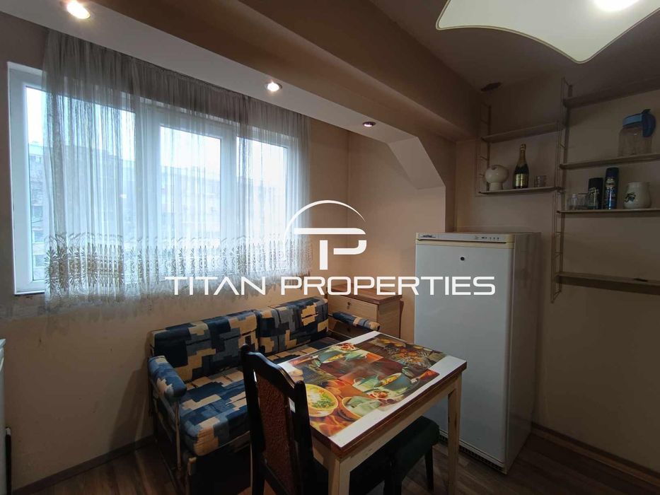 Дава се под наем Тристаен апартамент в Варна, Левски - 100 кв.м за 550 € - Снимка #2