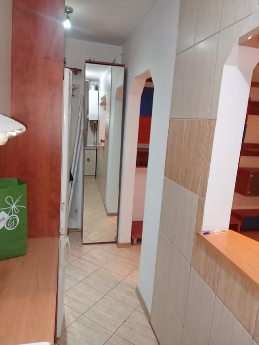 Propietar ofer spre închiriere apartament cu doua camere cartierul flo