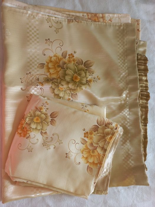 Продам шторы. За 10000