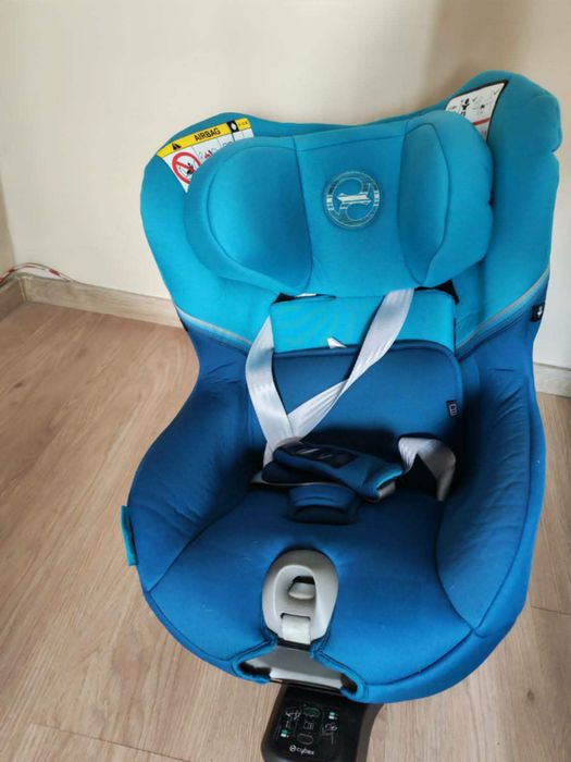 Продавам столче за кола Cybex Sirona в добро състояние