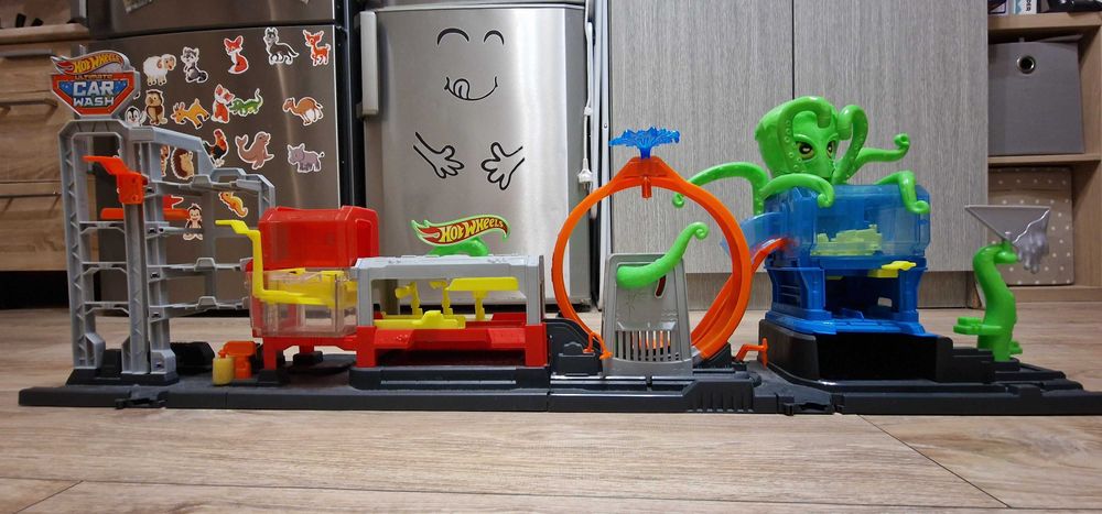 Hot Wheels Автомивка Октопод