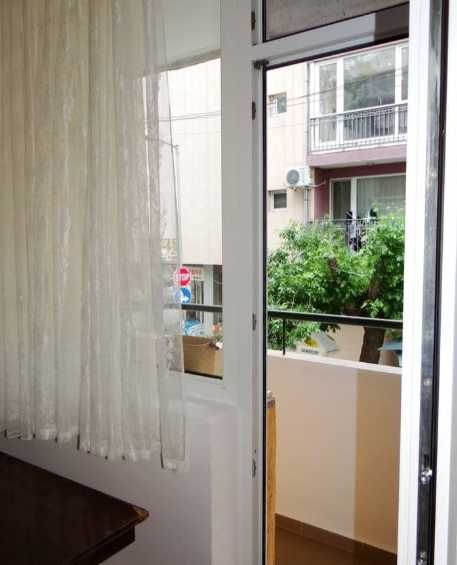 Дава се под наем Едностаен апартамент в Бургас, Възраждане - 48 кв.м за 155 € - Снимка #1