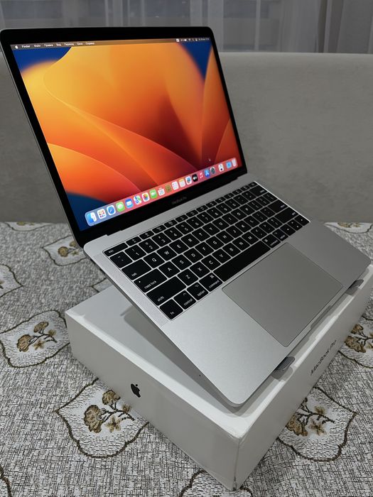 Продам идеальный ноутбук MacBook Макбук Pro Про 13