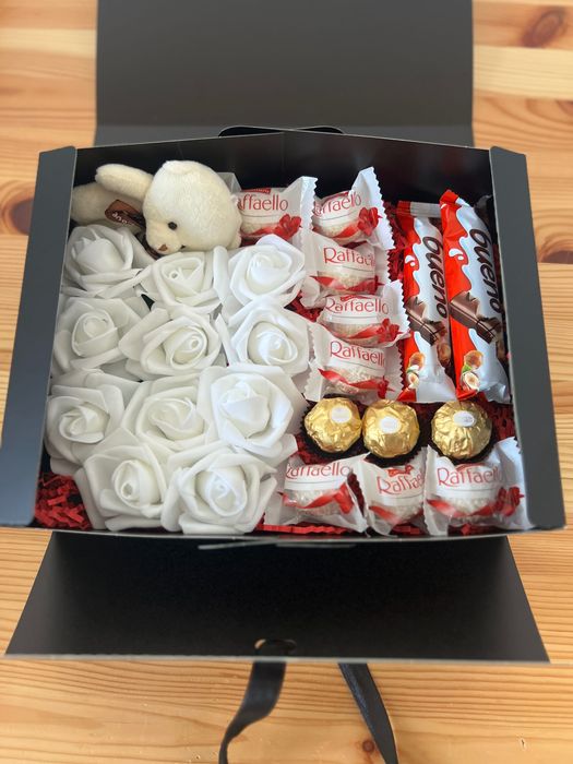 Cutie cadou Valentine’s Day – Love Box Essential / Signature / Royal