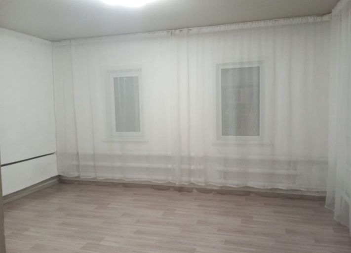 Дом 4 ком Бензострой, пустой, Баня, гараж, ремонт. 100+