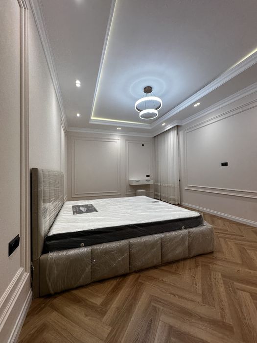 Новый Дом. 350кв.Yangi Xovli 40 letda. 3,5 sotih. 8 hona.