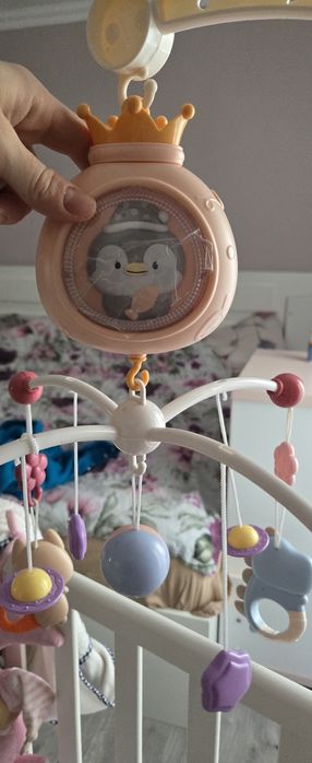 Carusel muzical cu sunete si lumini