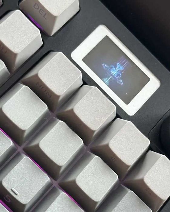 Tastatură mecanică