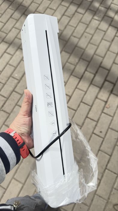 Ламинатор Deli 14379 A3 — новый