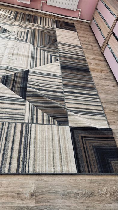 Продаю ковер 3/4 срочно