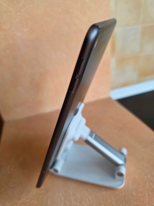 iPad mini 5 cu cellular LTE