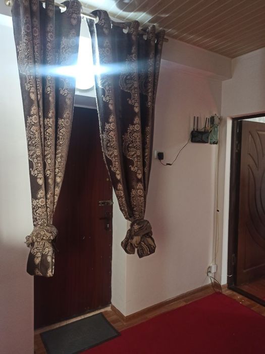 2 xonali uy. 3 qavat. Ijaraga beriladi. Uzoq muddatga.